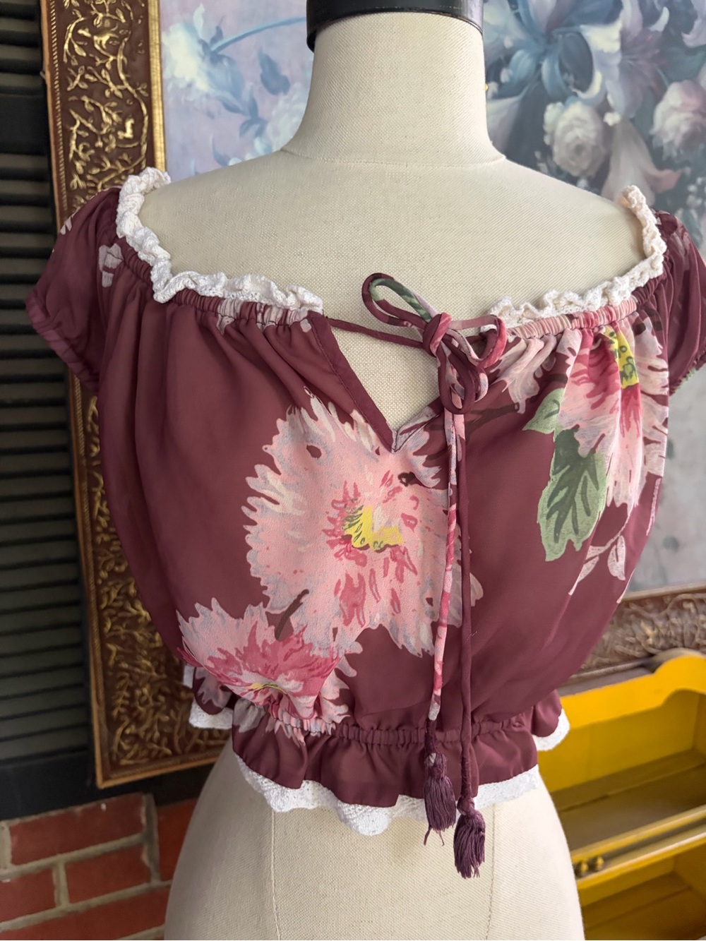 Floral Off-Shoulder Tie-Front Crop Top in Wine